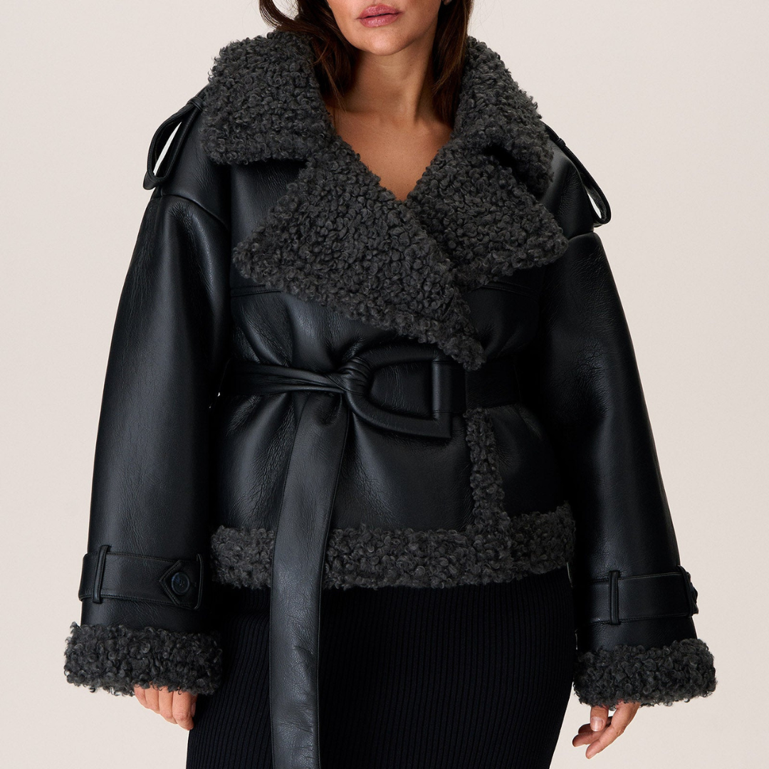 Geraldine™ - Gürtel-Shearling-Mantel