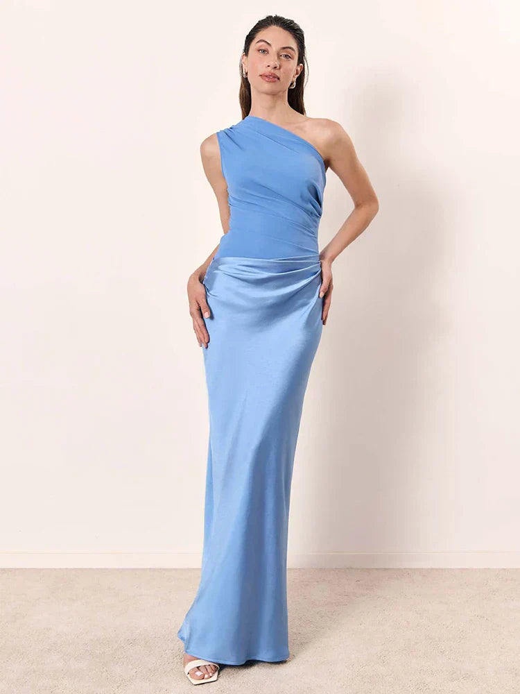 Amber™ – Ein Schulter Satin Maxikleid